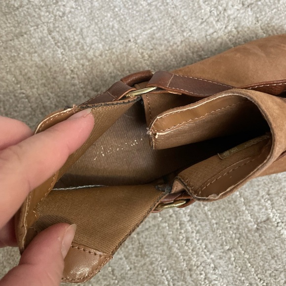 AMERICAN EAGLE BROWN SUEDE ANKLE BOOTS 8.5 - Picture 6 of 6